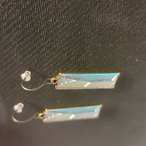 Dangling rectangle earrings (quality costume jewelry) - Picture 2 of 5